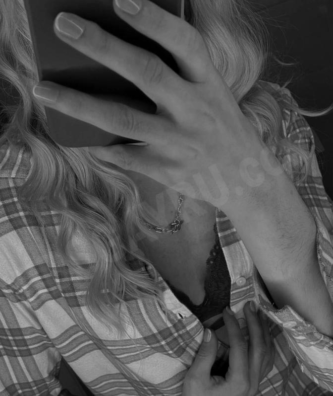 BlondiKross4601322